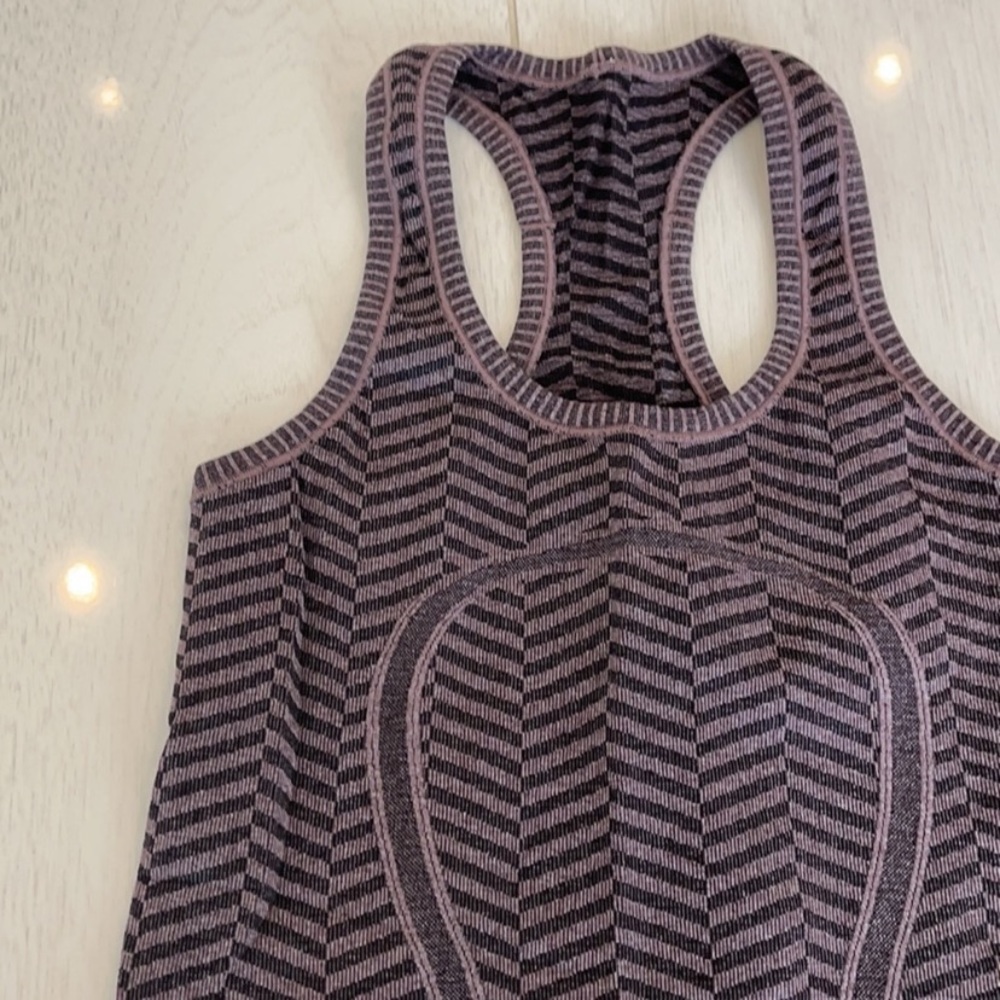Lululemon Swiftly Tech Racerback - Picture 2 of 2